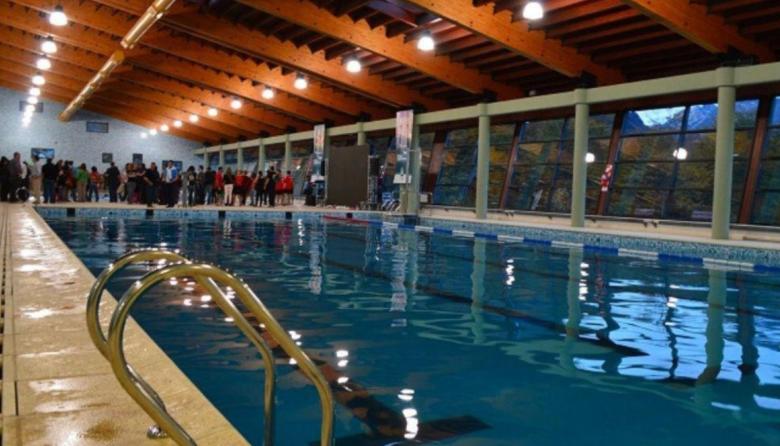 Otro verano sin pileta: vuelve a cerrar el Natatorio Municipal de Ushuaia