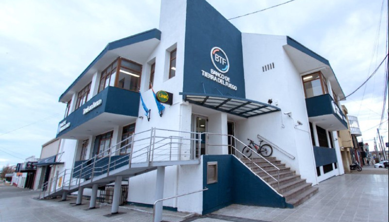 SUTEF reclamó un plan de desendeudamiento en reunion con Banco TDF