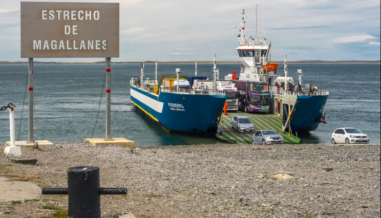 Cruzar la barcaza en auto ahora cuesta $43.000.-