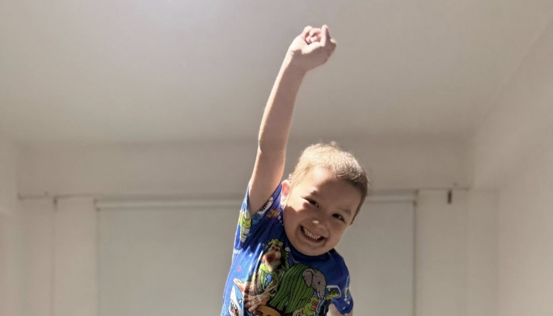 Augusto Rey recibió el alta tras más de 100 días de internación y continúa su recuperación en Buenos Aires