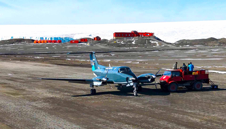Cruce entre Ushuaia y la base Petrel en un vuelo de instrucción