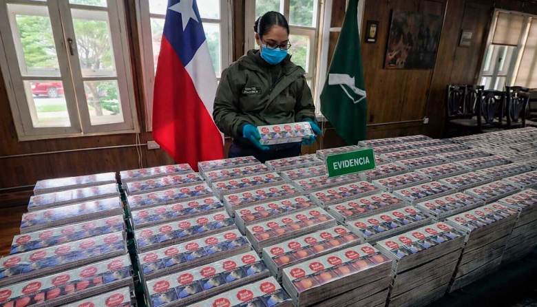 Detuvieron a un fueguino en Porvenir con más de 8.400 atados de cigarrillos