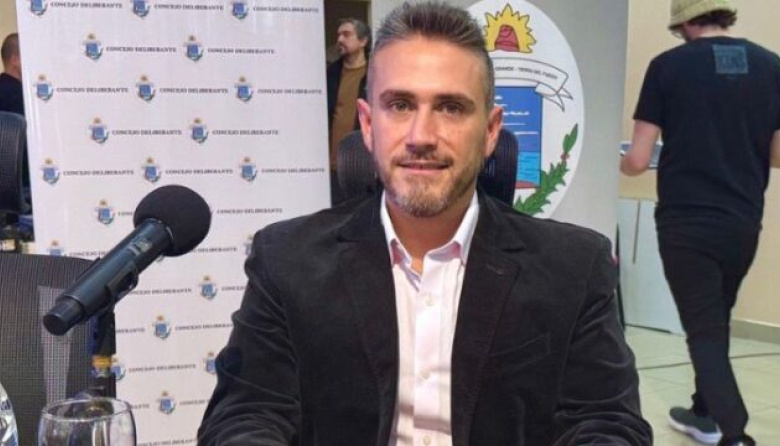 Ybars llamó a la autocrítica: “No podemos esperar a que el barco esté hundido”