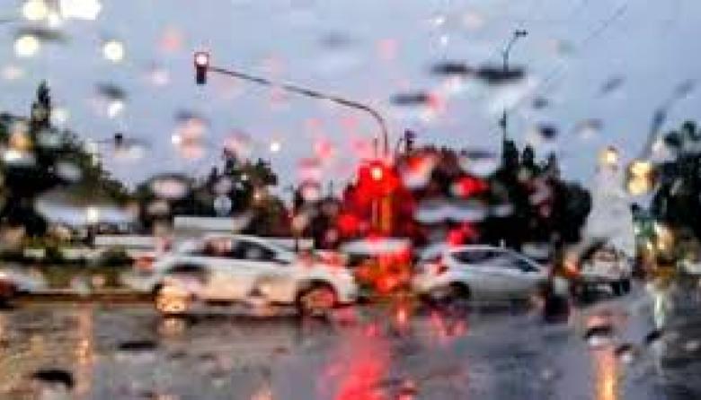 Rige alerta naranja por lluvias intensas en Río Grande