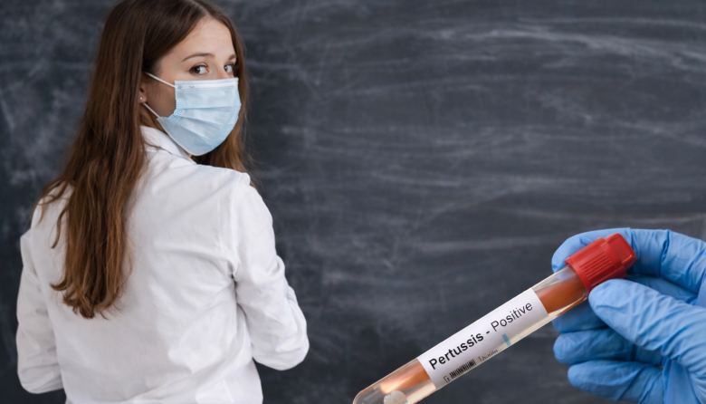 Confirman un caso positivo de coqueluche en una docente de Río Grande