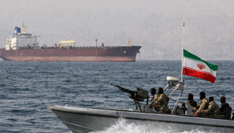 Irán amenaza con atacar buques y la tregua vuelve a quedar en el papel