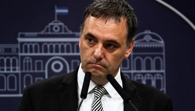 El Gobierno patea las declaraciones juradas en medio del escándalo por el patrimonio de Adorni