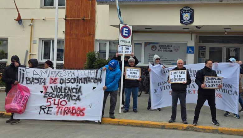 Ordenan pagar deudas a jubilados de la Caja Compensadora tras 10 meses sin cobrar