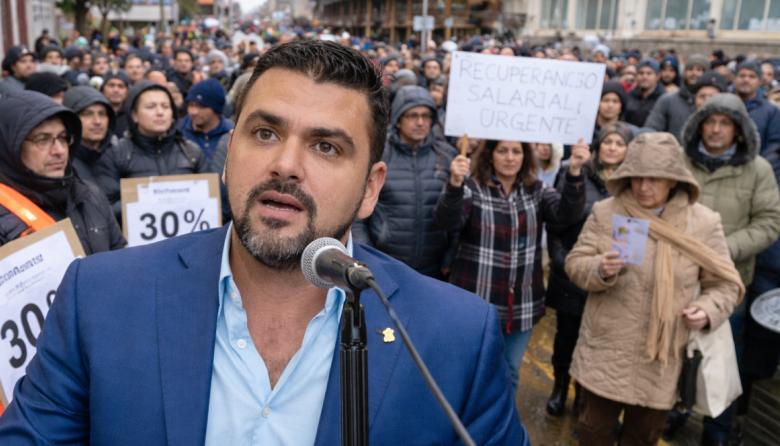 Vuoto pide declarar la emergencia y pone en pausa derechos de trabajadores