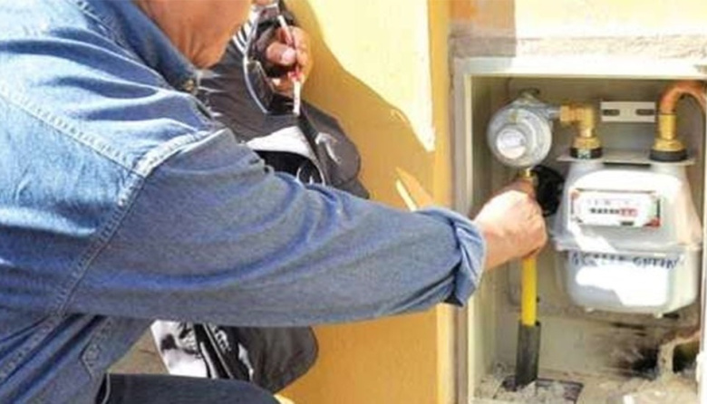 Otro veto de Melella: Gobierno rechazó la ley que impedía cortar luz, agua y gas a familias endeudadas