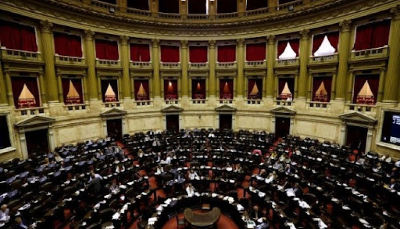 Mientras buscan frenar la interpelación a Adorni, el oficialismo impulsa cambios en el régimen de Zonas Frías
