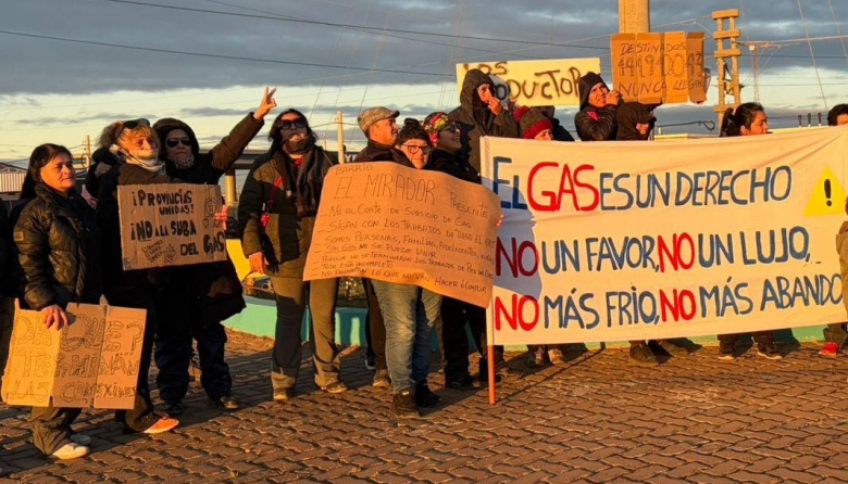 Vecinos volverán a protestar en el Puente Mosconi por la quita del subsidio