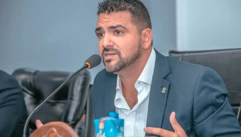 Vuoto preadjudicó un terreno municipal a una empresa privada con una rebaja del 50%