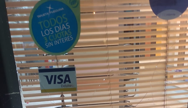 Placa Muebles en la mira: un ladrón entró, robó y quedó filmado