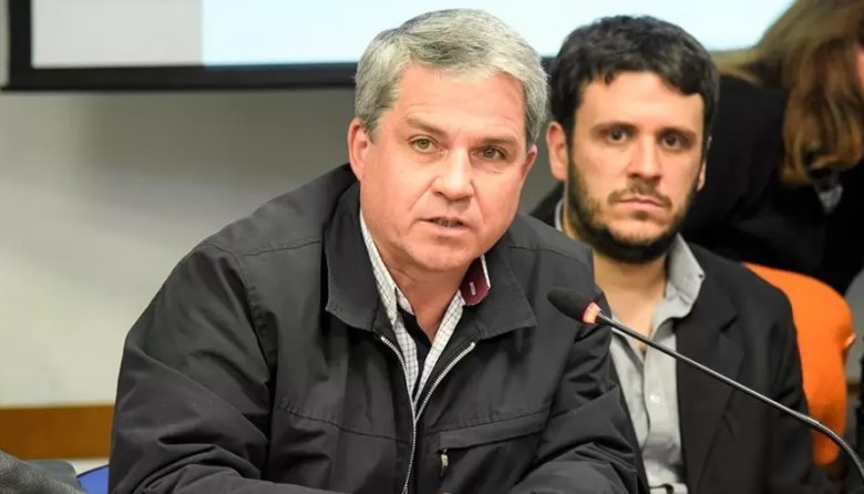 Alonso lanzó una dura advertencia: “Quieren vender la República Argentina al mejor postor”