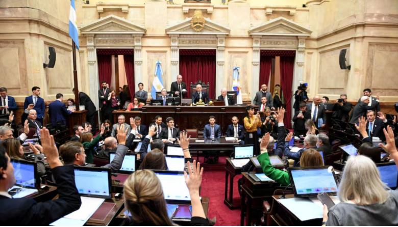 La ley pasó el Senado, pero perdió dos de sus capítulos más polémicos