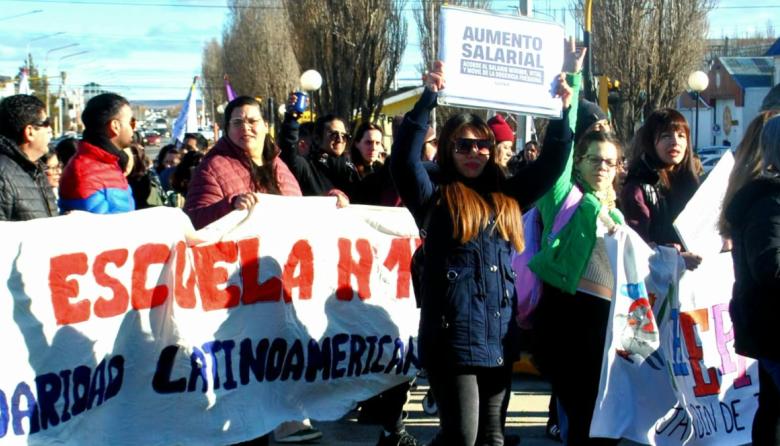 SUTEF advierte por un ajuste en Educación
