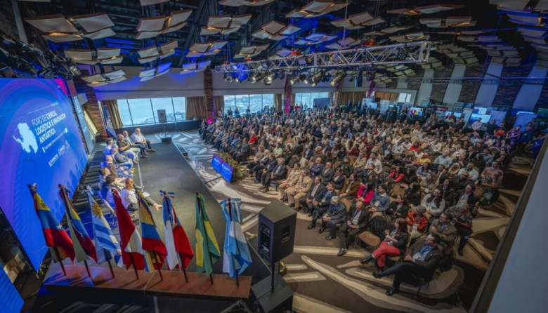Ushuaia reunió a ocho programas antárticos y más de 400 asistentes
