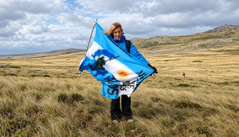 Badra cruzó el informe de la TV chilena sobre Darwin: “Muestra una cosa para que vos entiendas otra”