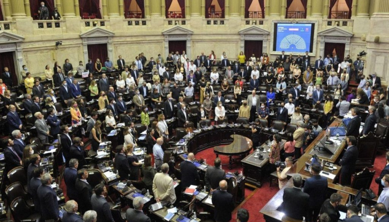 Discapacidad, deudas familiares y Ley de Tierras, en una sesión que puede extenderse hasta la madrugada