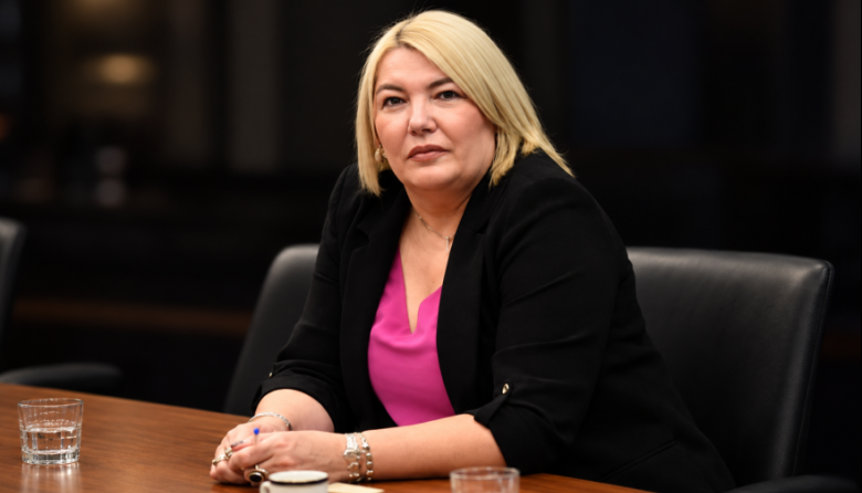 Bertone reivindicó las decisiones de su gobierno frente a Catena y los conflictos educativos
