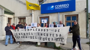 Nuevo reclamo por el pago de las acciones que les adeudan