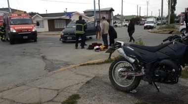Una joven a bordo de una moto resultó lesionada en un accidente