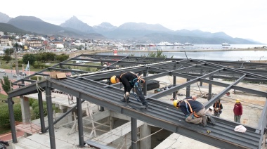 Comenzó el techado en el Hospital Regional Ushuaia