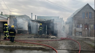 Una casa fue consumida por las llamas