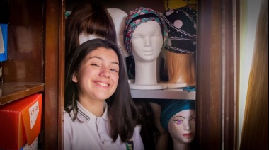 Martina Rocca, la adolescente ushuaiense que creó una fábrica de pelucas