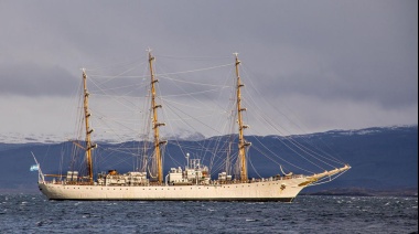 La Fragata Libertad se encuentra en Ushuaia