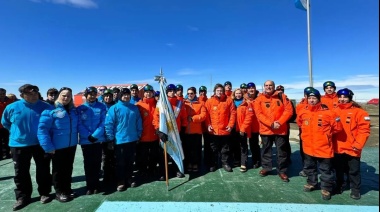 Milei visitó Base Marambio y Esperanza en la Antártida