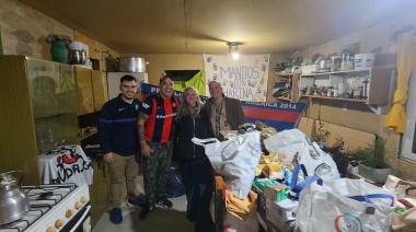 Peña hizo entrega de ropa y alimentos a comedor comunitario