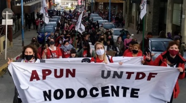 Rechazan aumento que recibieron por "inconsulto" y "escaso"