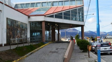 Hombre atropellado por un taxi fue llevado al hospital