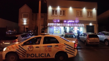 Un hombre y una mujer fueron detenidos esta madrugada por intento de robo