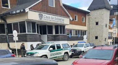Gendarmería allana la Casa de Gobierno en estos momentos
