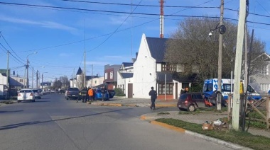 Choque en el barrio Mutual con dos mujeres lesionadas