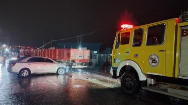 Colisionaron dos veces contra un camión y se dieron a la fuga