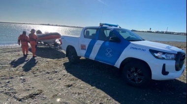 Prefectura rescató a una kayakista en Río Grande