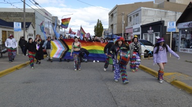 La “Marcha del Orgullo” recorrió las calles de Río Grande