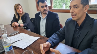 Charla sobre seguridad en la sede de La Libertad Avanza