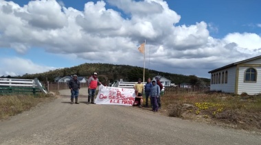 Pescadores piden libre acceso al mar por la ruta A