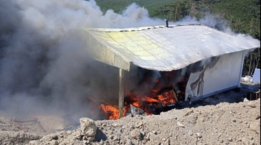 Incendio en una vivienda podría ser por responsabilidad del gasista