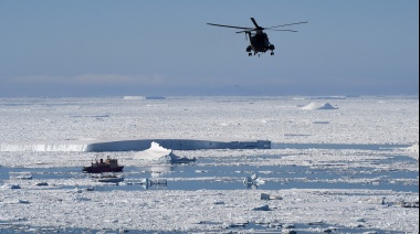 El ARA “Almirante Irízar” reabasteció la Base Marambio