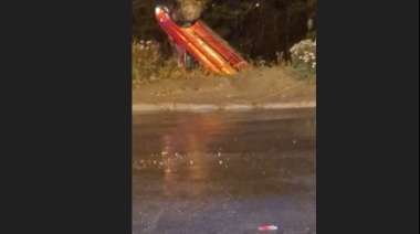 Berlingo con conductor alcoholizado terminó volcando