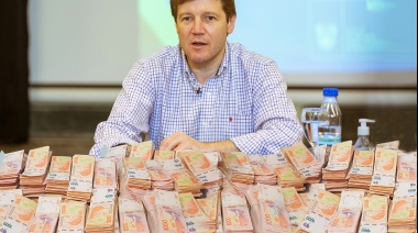Melella autoriza viáticos millonarios que contrastan con salarios de indigencia y reclamos docentes