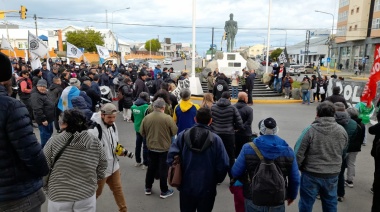 Jubilados se manifestaron hoy con el acompañamiento de diferentes sectores
