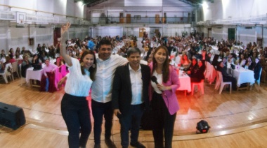La senadora López y el legislador Pino homenajearon a más de 500 mujeres de Tolhuin