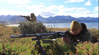 La Infantería de Marina Austral se adiestra en escenarios extremos